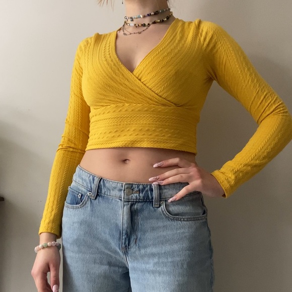 Long sleeve crop top - Picture 1 of 6